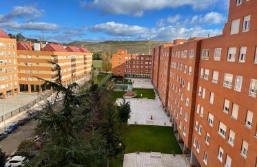 Appartement 2 chambres de 75 m² à León (24008)