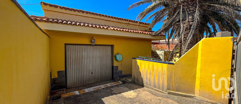 Casa 6 habitaciones de 548 m² en San Isidro de Abona (38611)