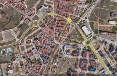 Terreno de 772 m² en León (24008)