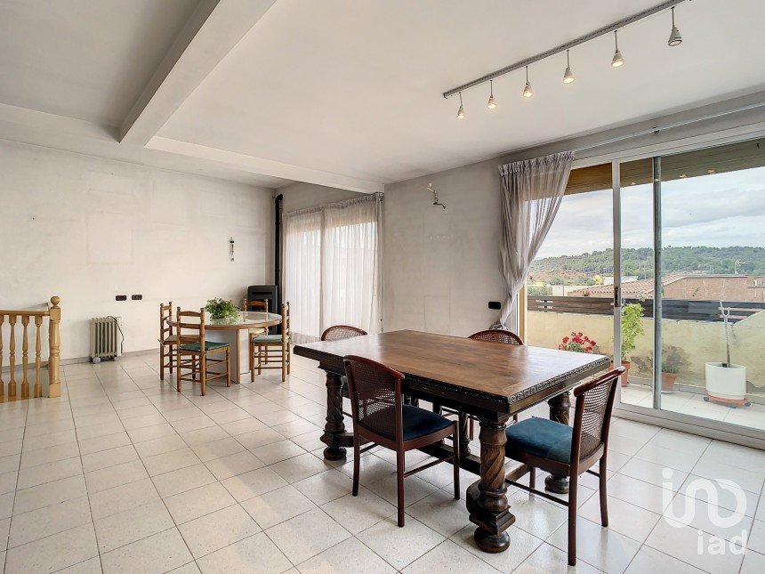 Casa 9 habitaciones de 433 m² en Martorell (08760)