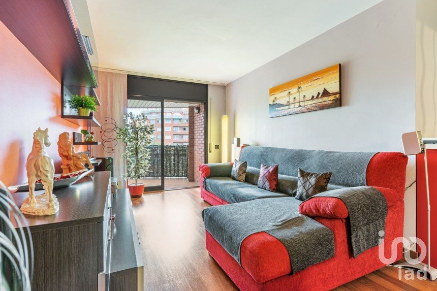 Apartment 4 bedrooms of 113 m² in Montcada i Reixac (08110)