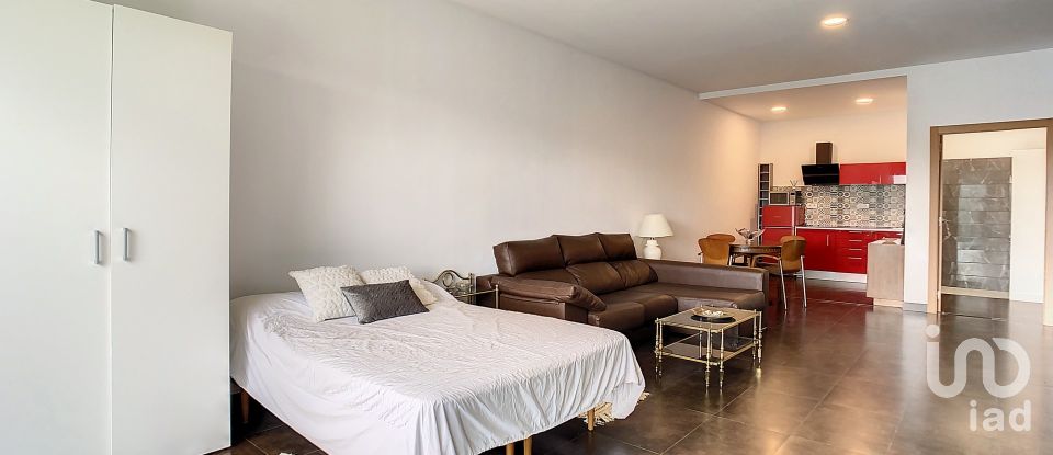 Casa 4 habitacions de 428 m² a Vallirana (08759)