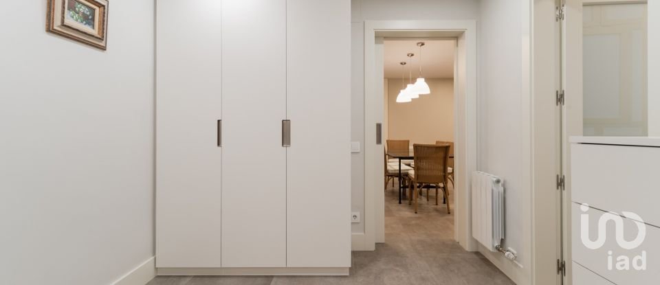 Piso 3 habitaciones de 209 m² en Barcelona (08021)