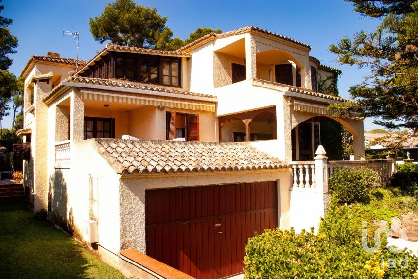 House 5 bedrooms of 465 m² in La Cañada (46182)