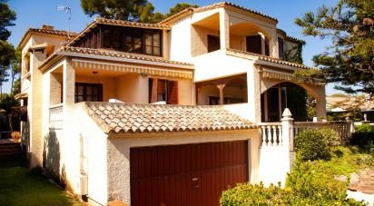 Casa 5 habitacions de 465 m² a La Cañada (46182)