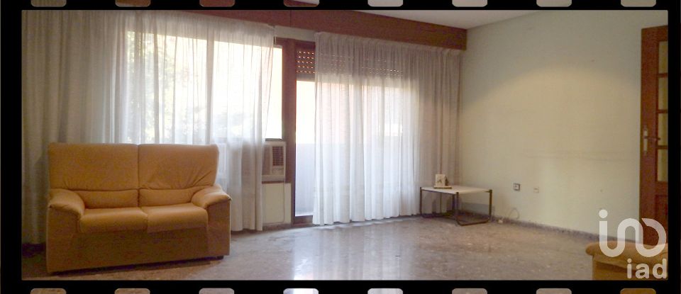Pis 4 habitacions de 130 m² a Xirivella (46950)