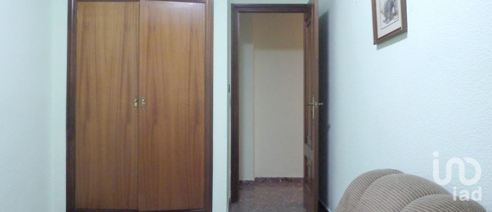 Piso 4 habitaciones de 130 m² en Xirivella (46950)