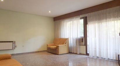 Piso 4 habitaciones de 130 m² en Xirivella (46950)