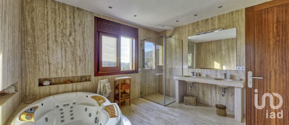 Lodge 8 bedrooms of 549 m² in Ibiza (07800)