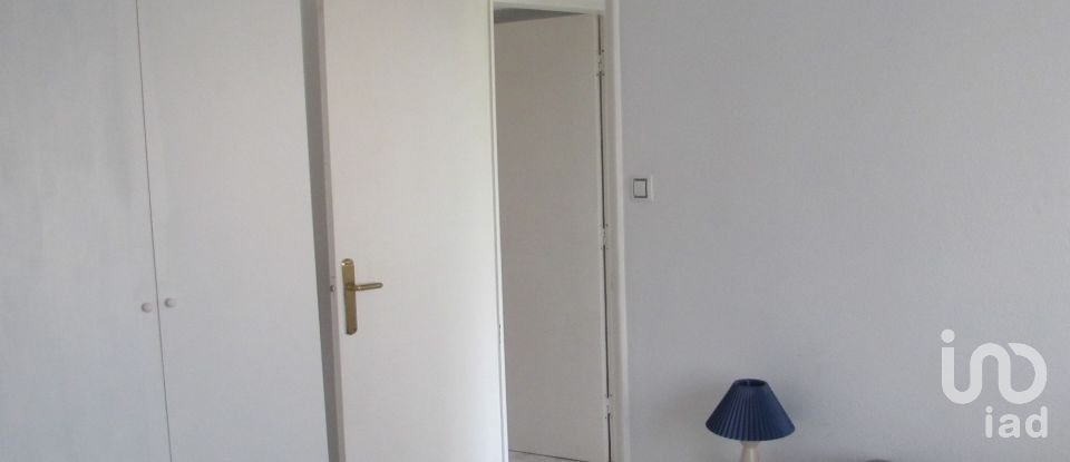 Pis 3 habitacions de 55 m² a Terrassa (08224)
