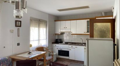 Casa 4 habitacions de 183 m² a Beberino (24608)