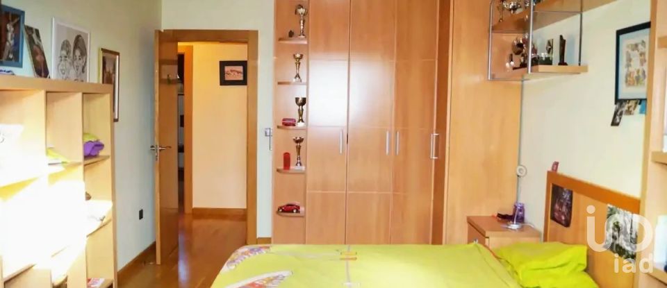Apartment 4 bedrooms of 142 m² in Villaquilambre (24193)