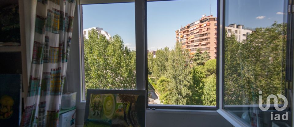 Appartement 4 chambres de 176 m² à Madrid (28035)