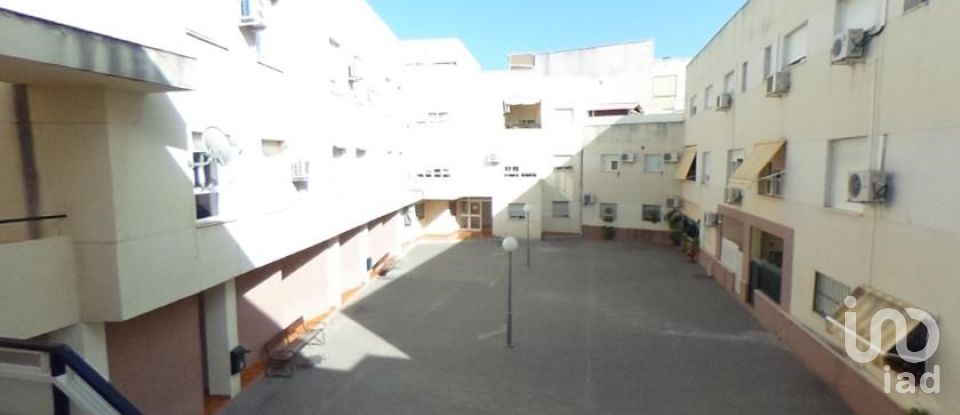 Pis 3 habitacions de 93 m² a Torremolinos (29620)