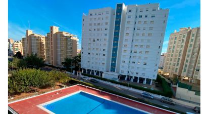 Pis 3 habitacions de 84 m² a Playa Puebla de Farnals (46137)
