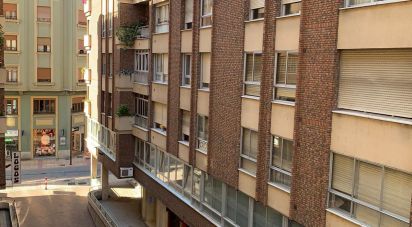 Apartment 3 bedrooms of 127 sq m in León (24001)