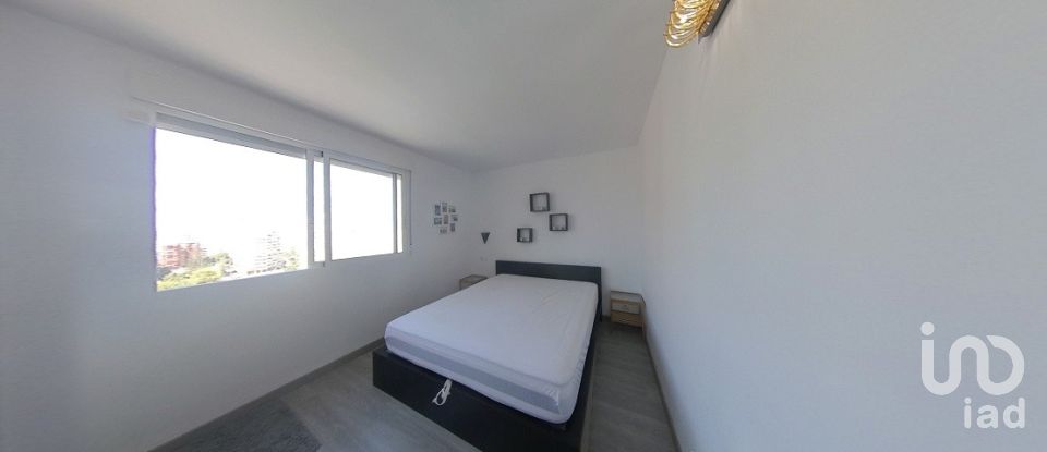 Appartement 3 chambres de 80 m² à Playa de Sant Joan (03540)