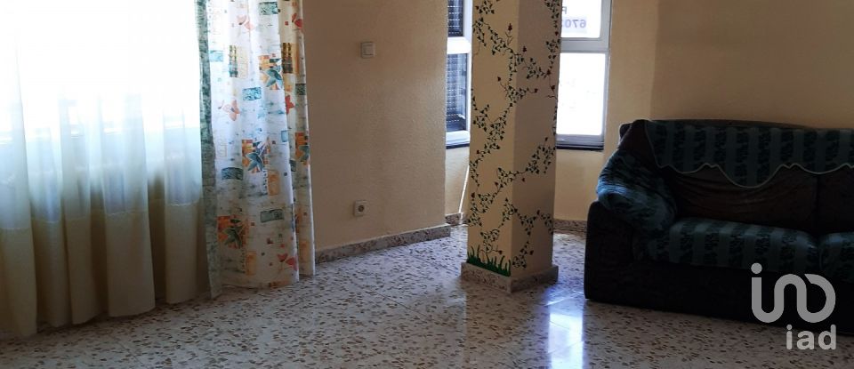 Pis 3 habitacions de 92 m² a La Bañeza (24750)