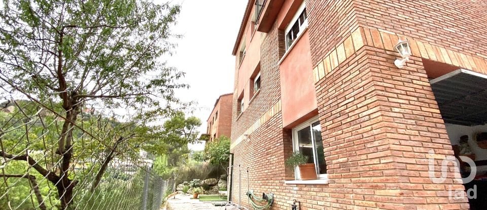 Casa 4 habitaciones de 213 m² en Corbera de Llobregat (08757)