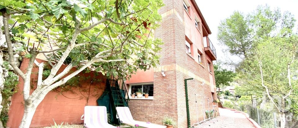 Casa 4 habitaciones de 213 m² en Corbera de Llobregat (08757)
