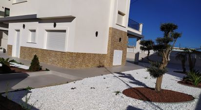 Gîte 4 chambres de 147 m² à Torrevieja (03183)