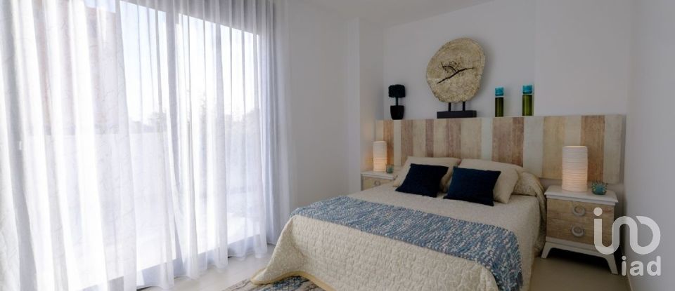 Lodge 4 bedrooms of 147 m² in Torrevieja (03183)