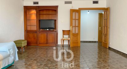 Piso 3 habitaciones de 135 m² en El Campello (03560)