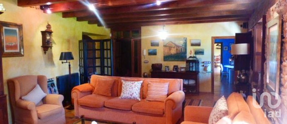 Casa 4 habitaciones de 414 m² en Val de San Lorenzo (24717)