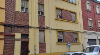 Edificio de 390 m² en León (24009)