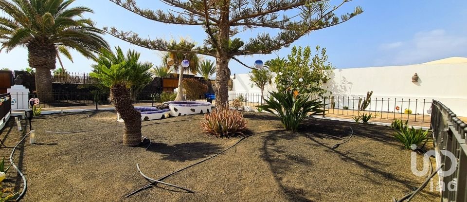 Casa 5 habitaciones de 350 m² en Playa Blanca (35580)
