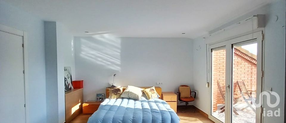 Casa 4 habitacions de 446 m² a León (24008)