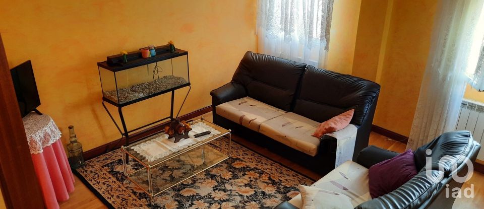 Apartment 3 bedrooms of 88 m² in Villaquilambre (24193)