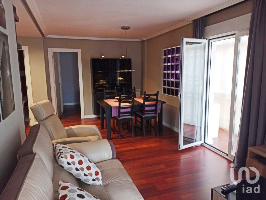 Apartment 3 bedrooms of 78 m² in León (24002)