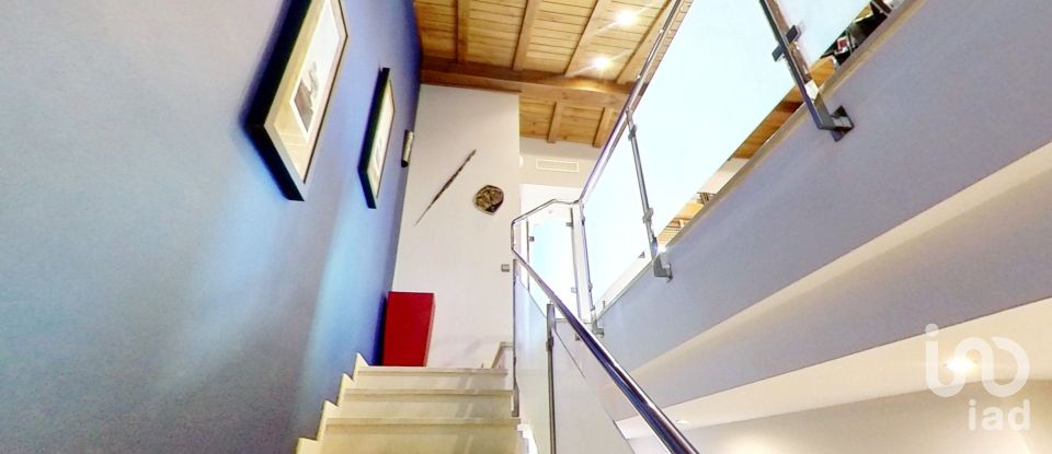 Casa 4 habitacions de 450 m² a Valencia (46011)
