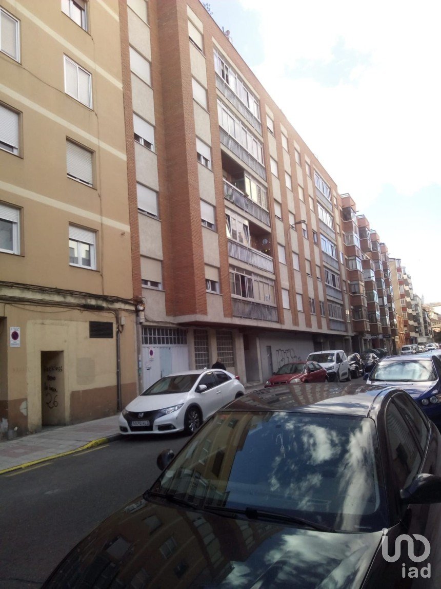 Appartement 3 chambres de 112 m² à León (24006)