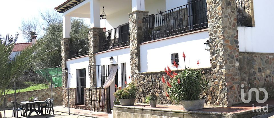 Land 5 bedrooms of 244 m² in Valdeflores (41899)