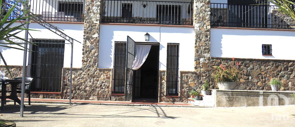 Land 5 bedrooms of 244 m² in Valdeflores (41899)