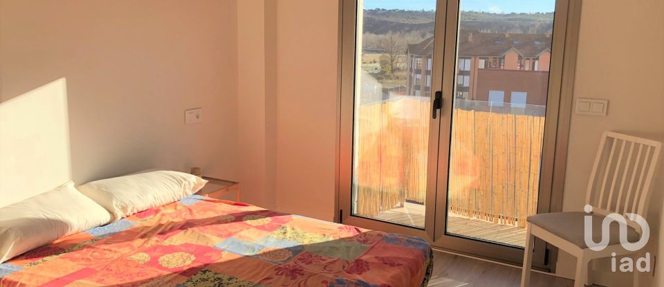 Piso 3 habitaciones de 97 m² en León (24006)