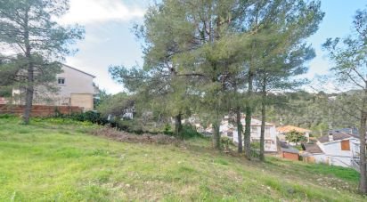 Land of 1,075 m² in Canyelles (08811)