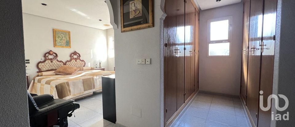 House 4 bedrooms of 686 m² in Las Torres de Cotillas (30565)