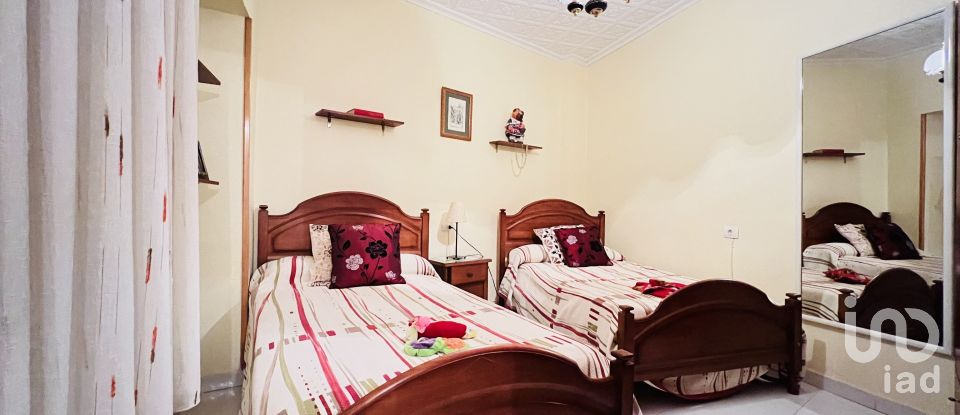 Maison 4 chambres de 220 m² à Abarán (30550)