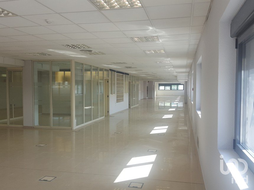 Offices of 725 m² in Pozuelo de Alarcón (28224)