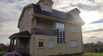 House 7 bedrooms of 350 m² in Nois (27893)