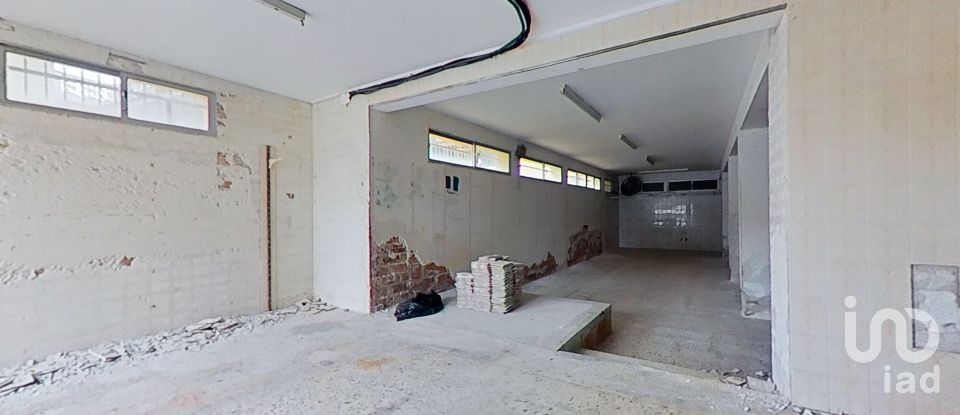 Superfície variada de 81 m² a Roda de Bara (43883)