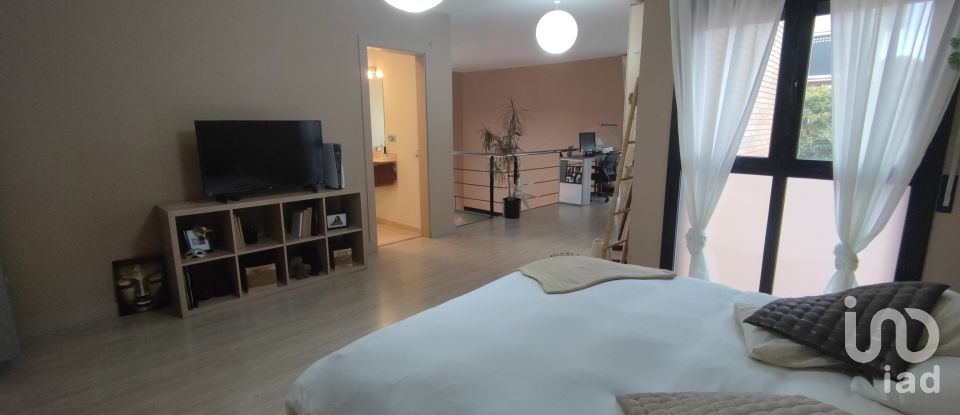 Maison 3 chambres de 306 m² à Cervelló (08758)