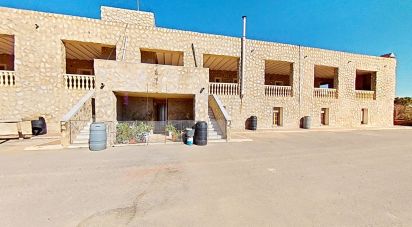 Casa 13 habitaciones de 1.800 m² en Almoradí (03160)