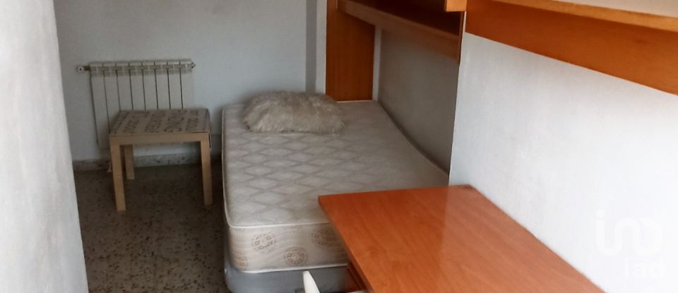 Piso 3 habitaciones de 90 m² en León (24003)