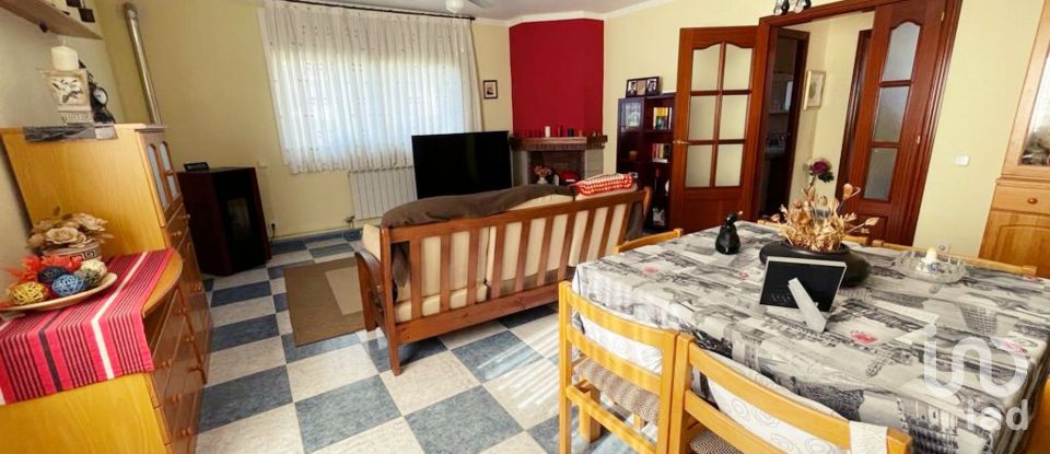 House 4 bedrooms of 260 m² in Vallirana (08759)