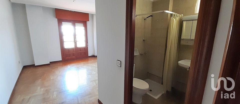 Piso 3 habitaciones de 116 m² en Astorga (24700)