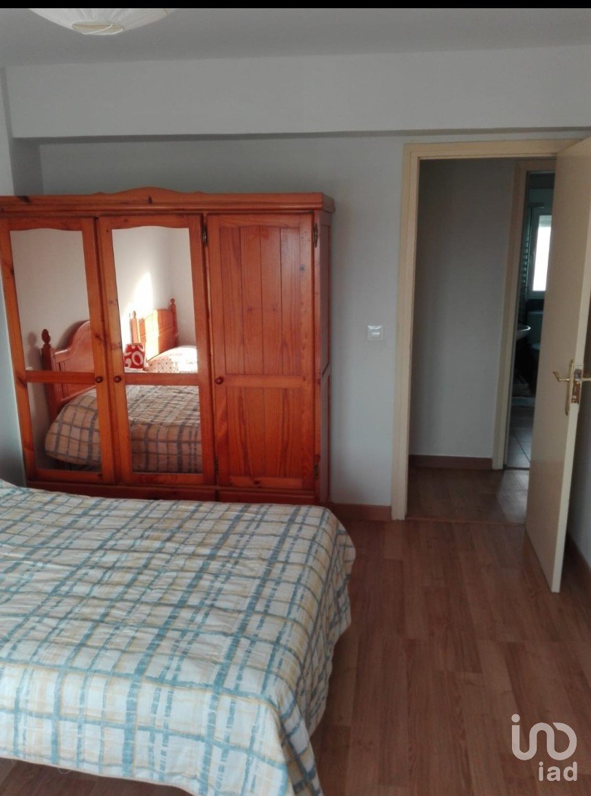 Apartment 2 bedrooms of 70 m² in Valencia de Don Juan (24200)
